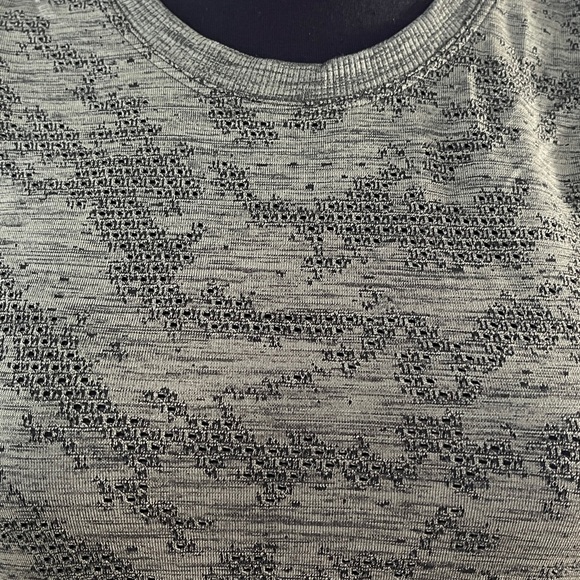 Lululemon Swiftly Breathe Muscle Tank Top - Picture 4 of 9